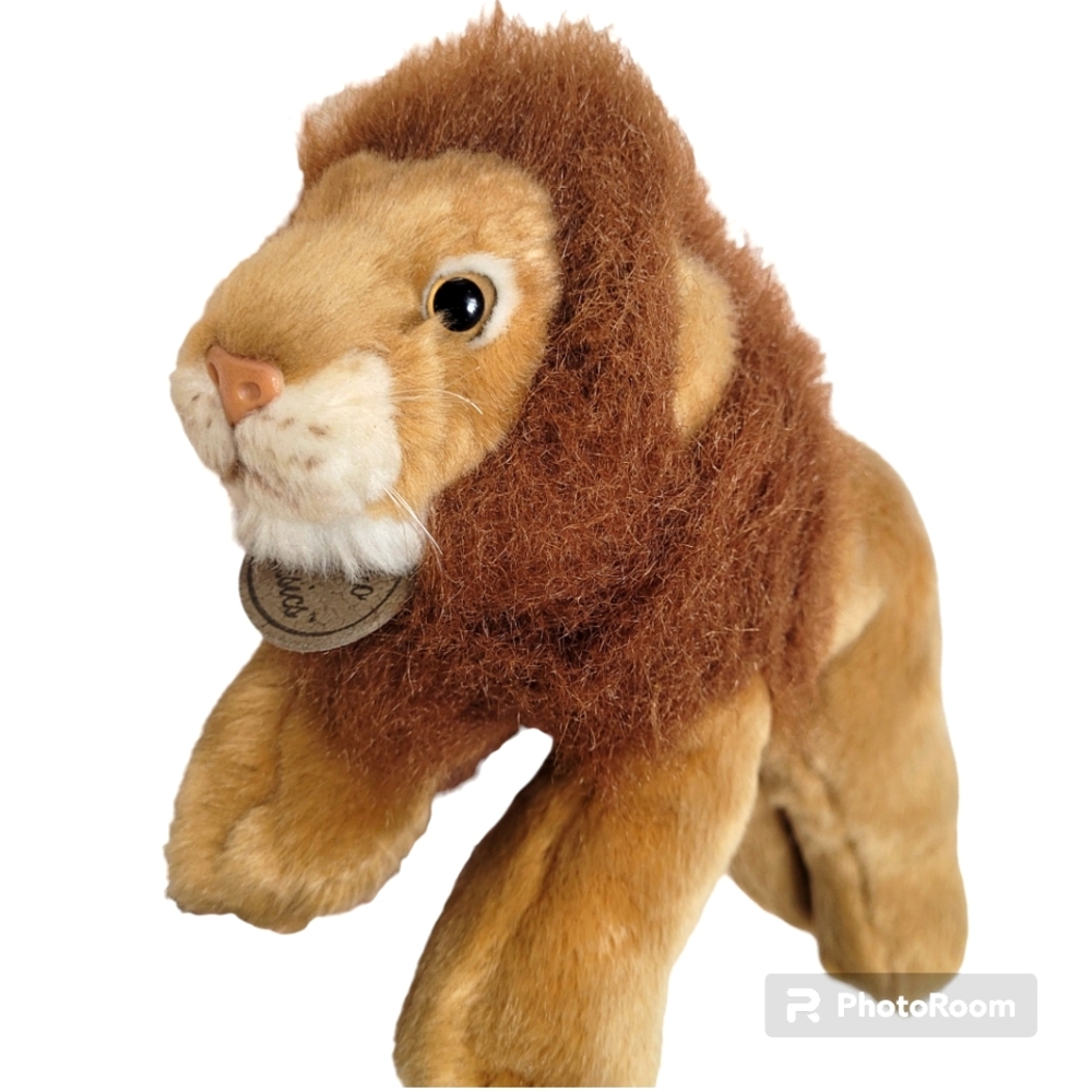 Vintage Russ Berrie Male Lion plush stuffed animal size medium 12"